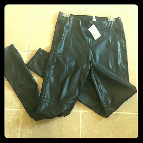 Set Black Faux Leather Leggings!!!
