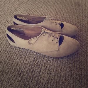 Nude suede cutout flats