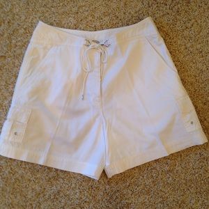 White shorts Talbots size 8- like new- 100% cotton