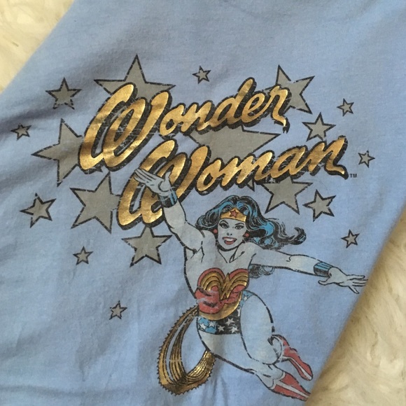 Retro Style, Wonder Woman π Cotton Tee - Picture 2 of 3