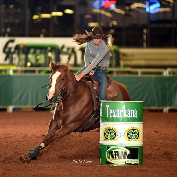 Meet your Posher, Emily - Picture 1 of 1