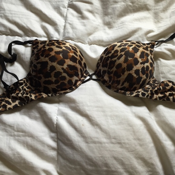 Victoria Secret bombshell bra