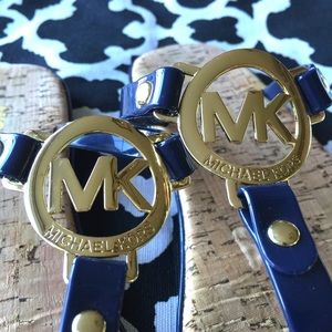Like New✨Michael Kors Flipflop Sandals Navy💙