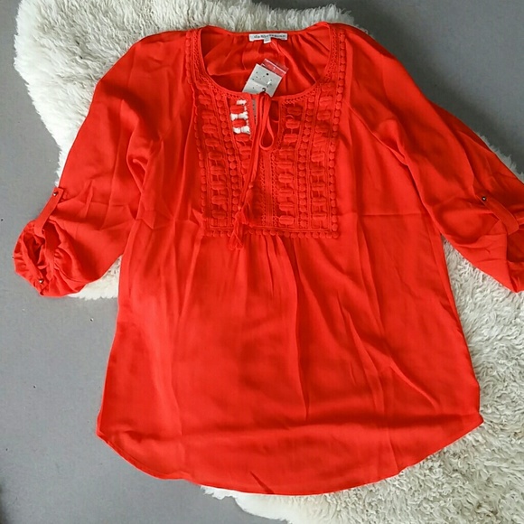 'LOVE' TUNIC TOP NWT - Picture 2 of 4