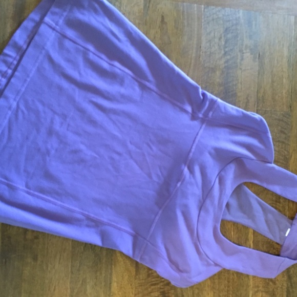 Size 6 lululemon lavender scoop neck