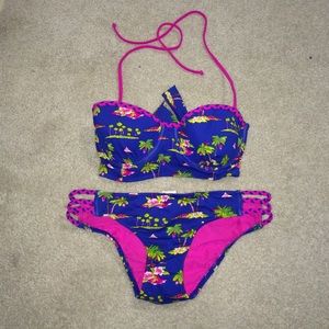Hollister two piece bikini m top s bottom