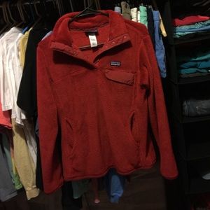 Red Patagonia pullover