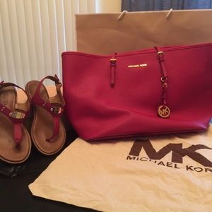 Michael Kors Jet Set Tote