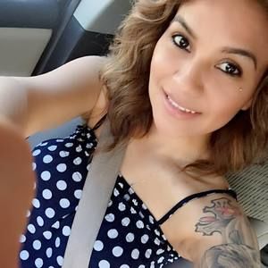 Meet your Posher, Damary