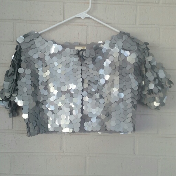 Fun Silver Large sequin crop cardi! ??