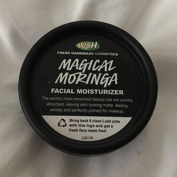 LUSH MAGICAL MORINGA FACIAL MOISTURIZER