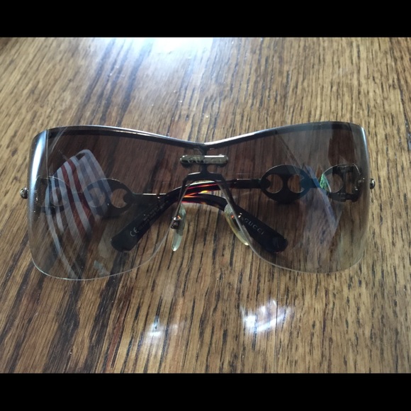 Genuine Gucci sunglasses - Picture 2 of 3