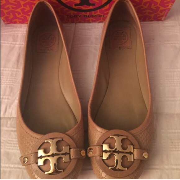 FLASH SALE! 🎉 Tory Burch walnut Flats. Size 9.5. - Picture 1 of 2