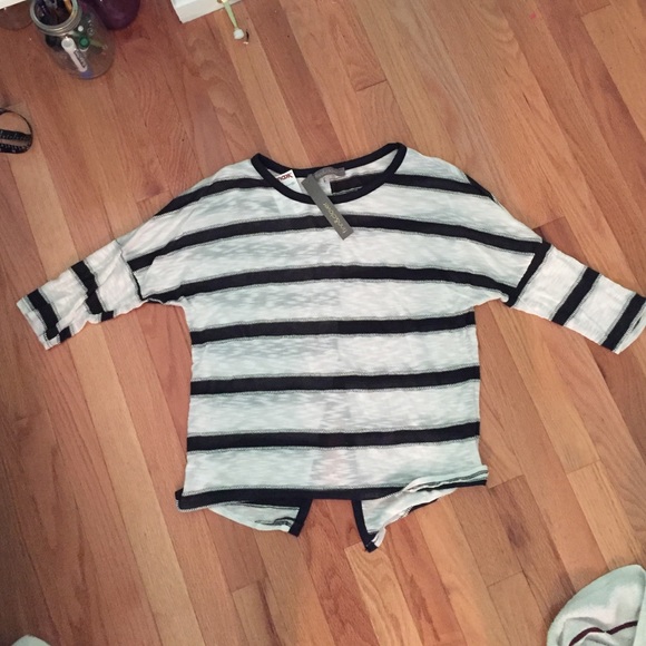 Brand new shirt with silver buttons
