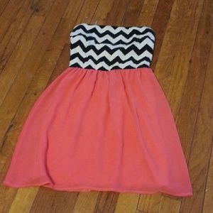 Chevron with sheer pink bottom. Worn once