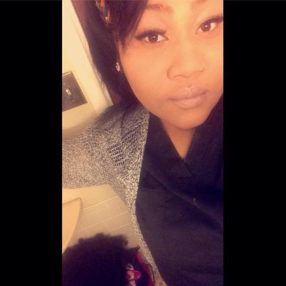 Meet your Posher, Ton'e