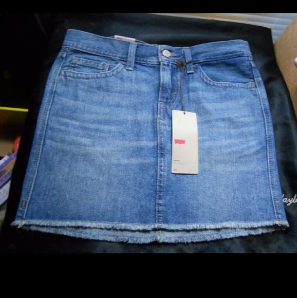 Levi's Denim Skirt size 1