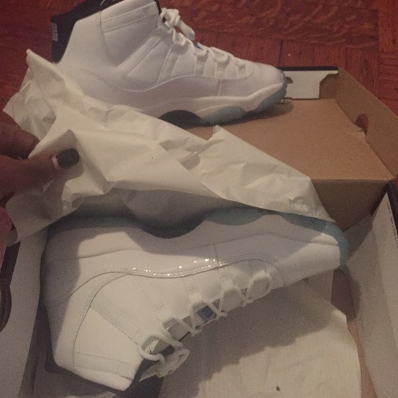 Brand new columbiana air Jordan size 7 - Picture 4 of 4