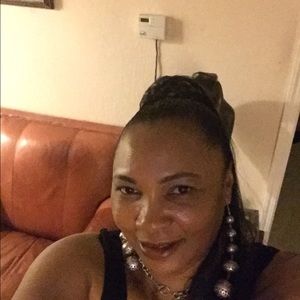 Meet your Posher, Janell