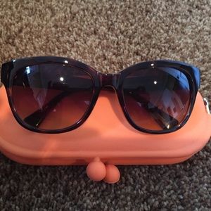 Coach sunglasses - dark tortoise plastic