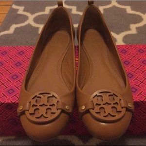 Tory Burch Mini Miller Flat in Royal Tan