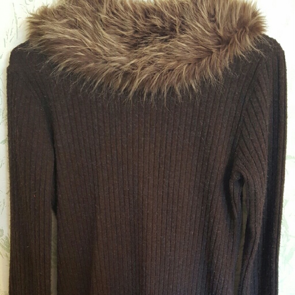 Sweater - Picture 3 of 4