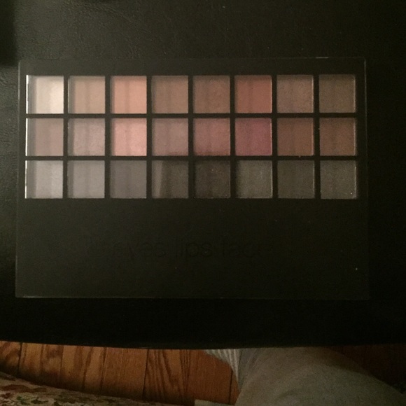 Elf eyeshadow palette