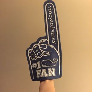 WHALE FOAM FINGER