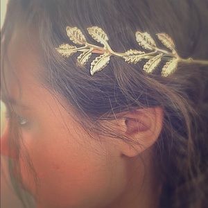 Gold leaf head piece