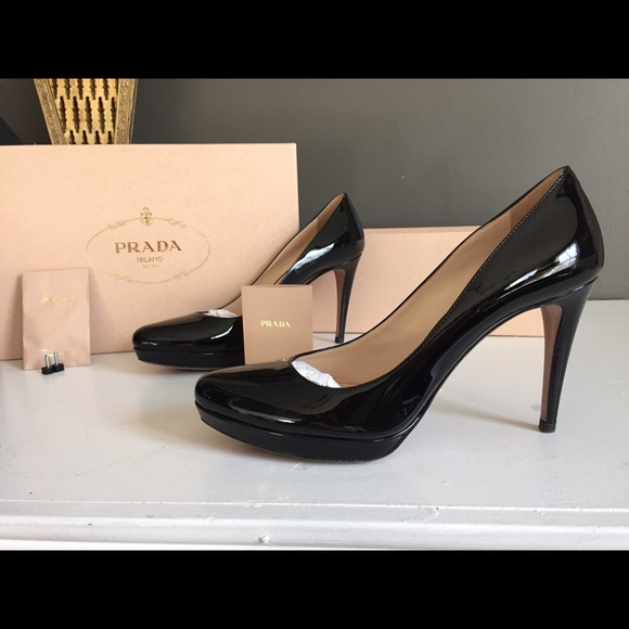 Classic black Prada pumps, Authentic!