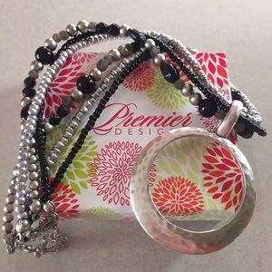 Premier bead necklace with removable enhancer