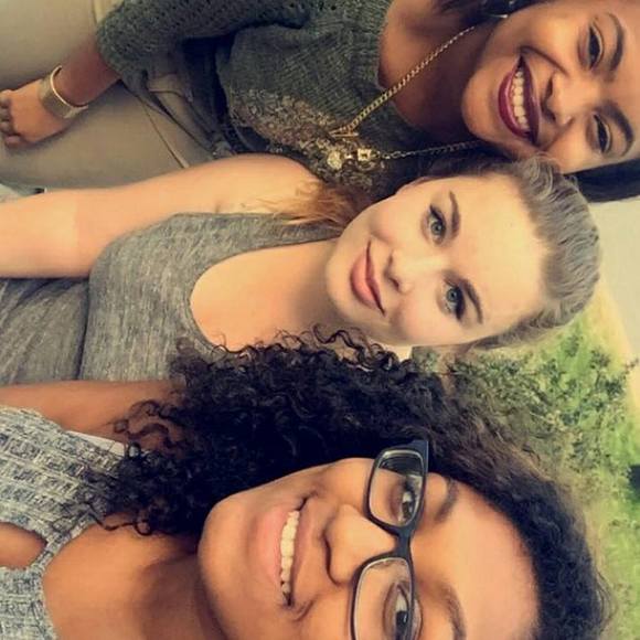 Meet your Posher, Claire