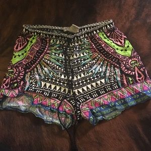 Colorful pattern shorts