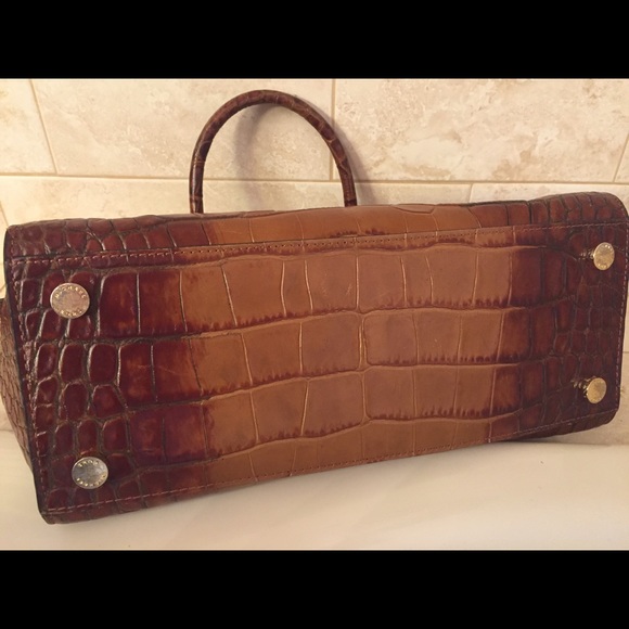 LOWERED!!! Michaels Kors Selma Brown Embossed bag - Picture 3 of 4