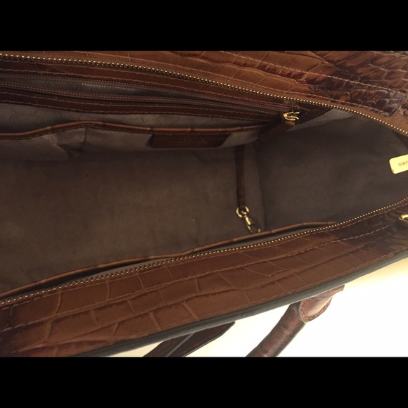 LOWERED!!! Michaels Kors Selma Brown Embossed bag - Picture 4 of 4