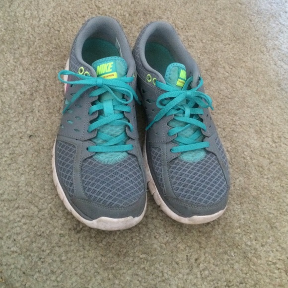 Nike 2013 run sneakers grey turquoise and purple