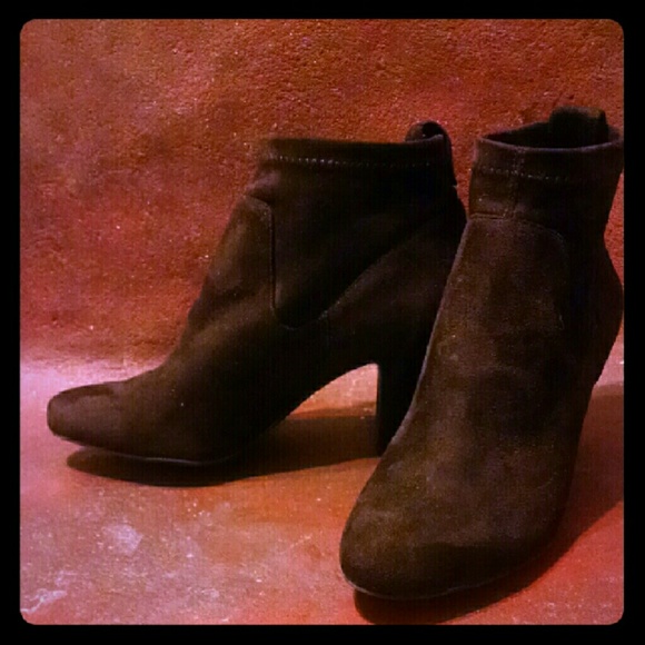 BCBGeneration Delilah Booties