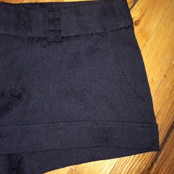 Shorts - Picture 2 of 2