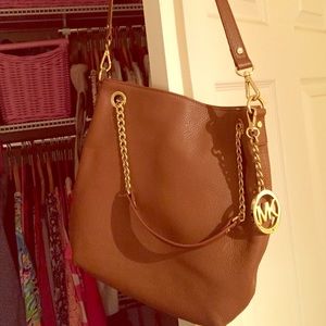 Michael Kors Jet Set Medium Chain Shoulder Tote