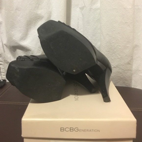 Bcbgeneration Black Platform Pumps - image 3