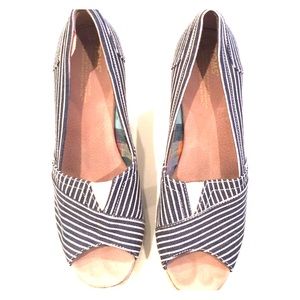 Toms shoes