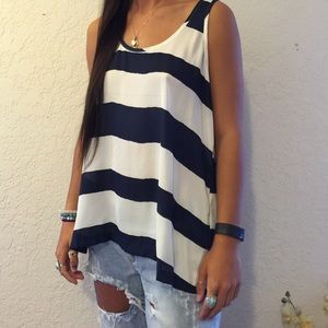 Jack! The cutest lil summer top!