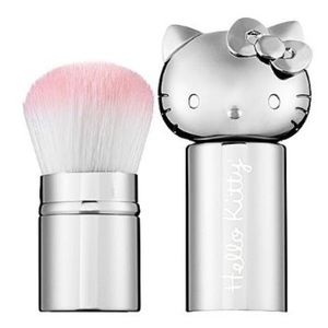 Easter Sale$20 HK Retractable Kabuki Brush Silver