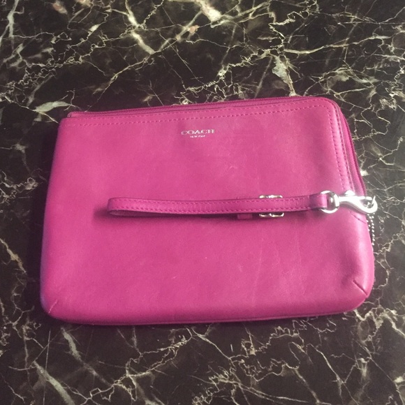 Coach - Picture 1 of 5