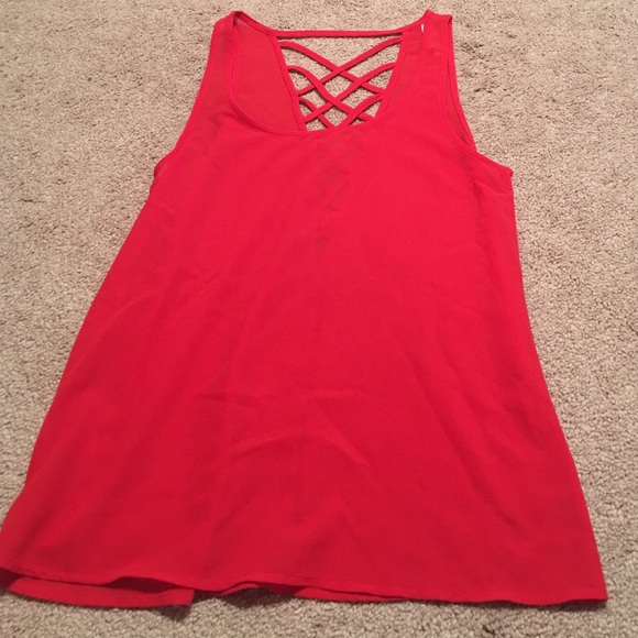 Red flow tank