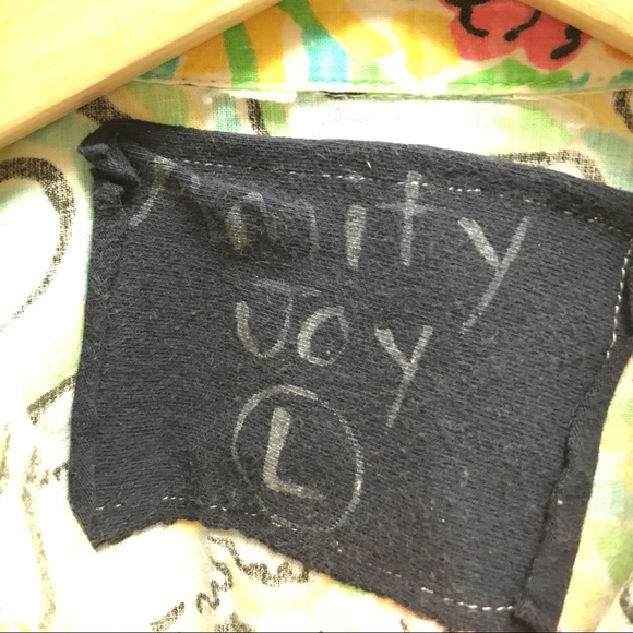 The Party Shirt - Picture 3 of 4