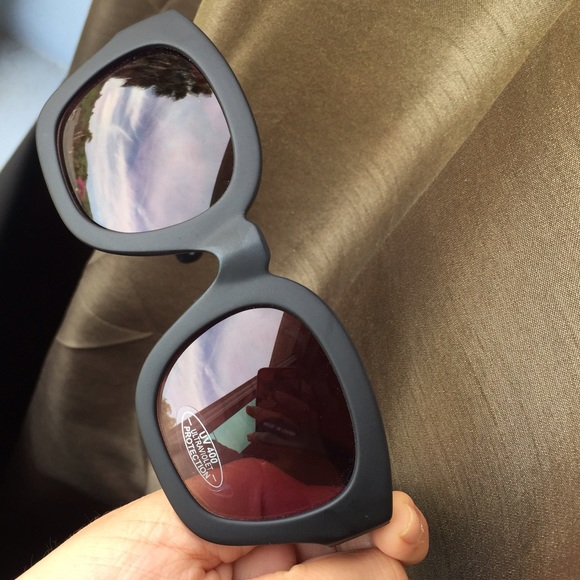 Matte Black Sunglasses (NEW)