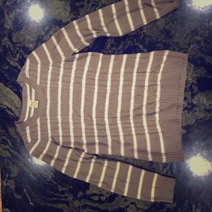 Great for the fall, winter, or on a windy beach