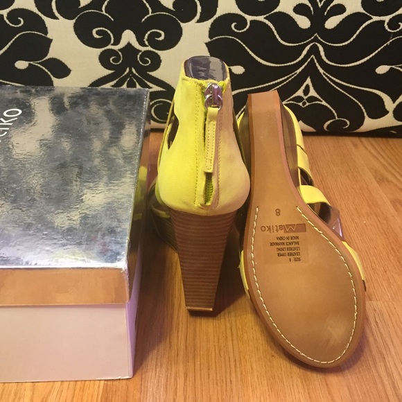 Anthropologie Matiko Strappy Leather Wedge Sandal. - Picture 4 of 4