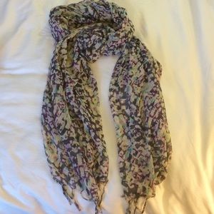 Patterned scarf